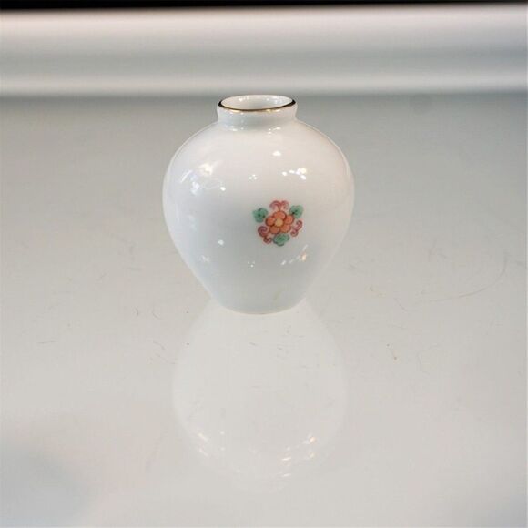 Vintage Arita Ware Vase Miniature Floral Porcelain Original Foil Sticker Japan - Picture 4 of 9